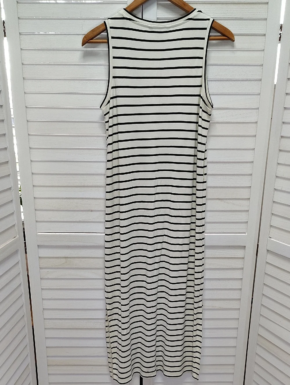 Banana Republic Black & White Striped Sleeveless Maxi Dress - Picture 5 of 8